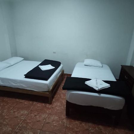 Guest House Тумбес Екстер'єр фото